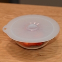 Крышка-присоска для хранения продуктов (15 см) — фото, картинка — 2