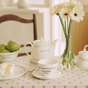 Набор чашек с блюдцами 